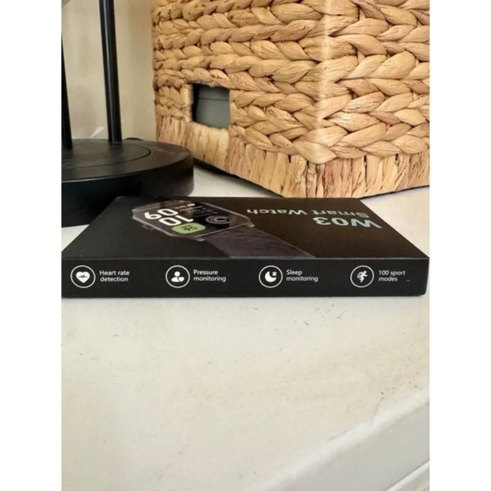 W03 Smart‎ Watch Black Heart Rate Pressure Sleep Monitoring 100 Sport Modes